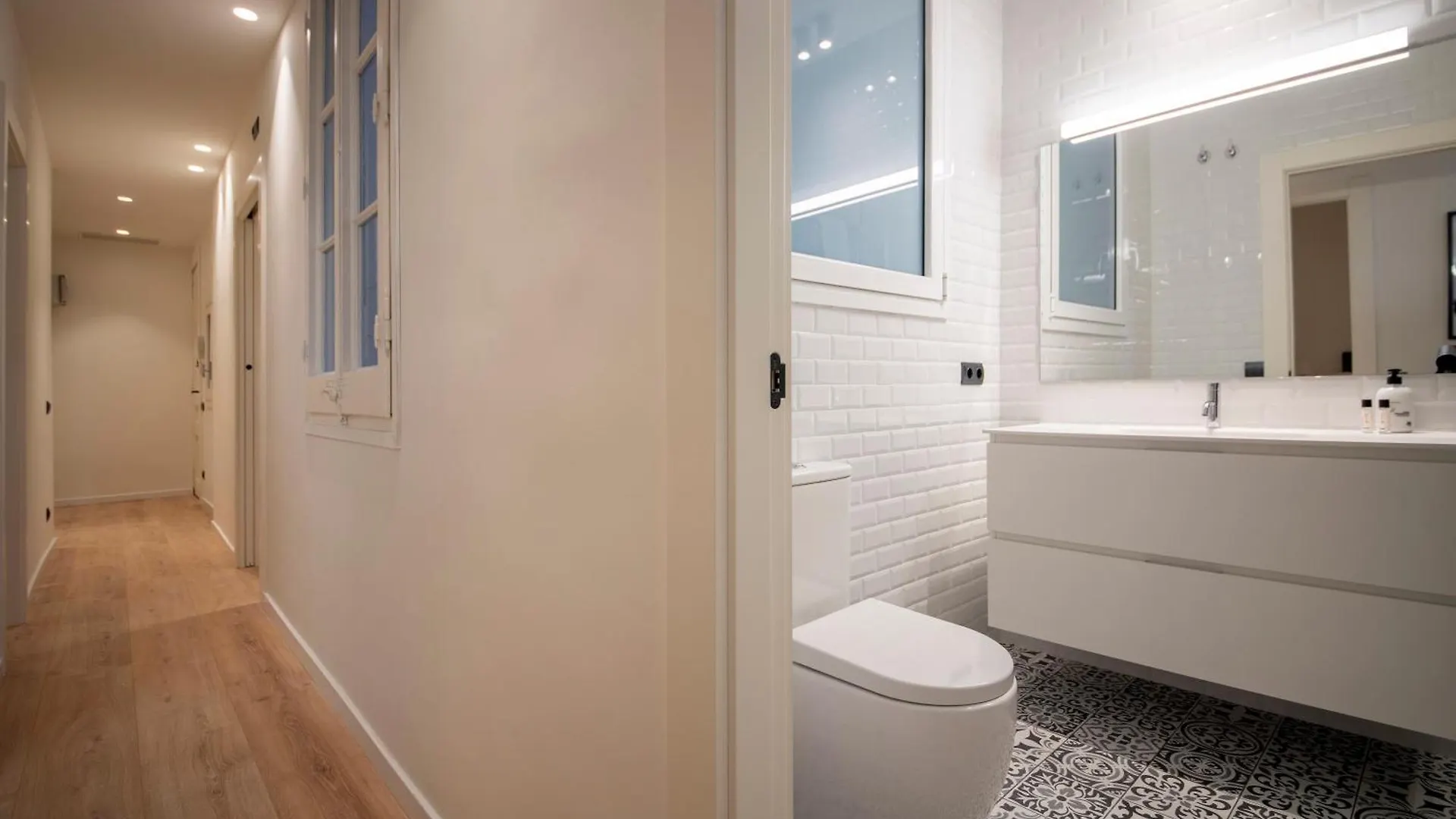 Apartment Apartamento De Cuatro Dormitorios En Carrer Diputacio Barcelona Spain